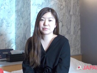 Mafumi Sakamiya's Sensual Seduction of the Innocent